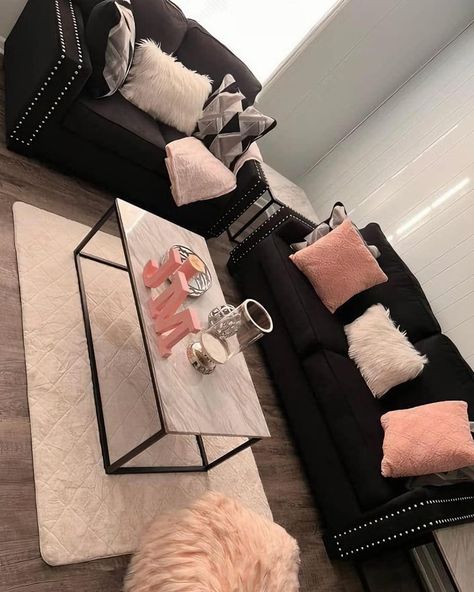 Apartment Decorating Room, Pink Living Room Decor, Girl Apartment Decor, Black Living Room Decor, Cute Living Room, Girly Apartments, Apartment Decorating Living, Girly Apartment Decor, Girl Apartment