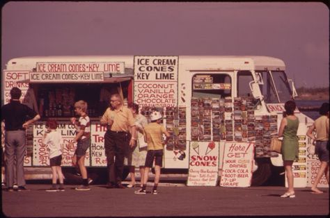 vintage everyday: Life in Florida, 1970s Lime Drinks, Food Vans, Miss Moss, Chocolate Snacks, Beach Pier, Vanilla Chocolate, Ice Cream Truck, Chocolate Orange, Colour Photograph