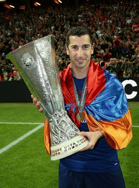 Armenian Aesthetic, Manchester United Champions, Henrikh Mkhitaryan, Armenian Culture, Arsenal Players, Manchester United Football Club, James Rodriguez, Manchester United Football, Man Utd