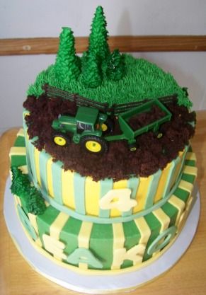 John Deere birthday cake - chocolate and vanila cake with buttercream frosting, fondant accents.    cake crumbs for dirt. tractor is a toy. Easy Tractor Cake, Tractor Cake Ideas, Rođendanske Torte, Tractor Cakes, Tractor Birthday Cakes, Chicken Party, Farm Birthday Cakes, Music Themed Cakes, Boy Cakes