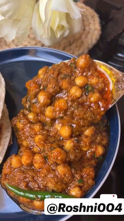 @Roshni004 in 2022 | Indian cooking recipes, Breakfast recipes indian, Vegetarian recipes Masala Puri Recipe, Cooking Recipes Vegetarian, Masala Puri, Chole Masala, Puri Recipe, Spicy Snacks Recipes, Healthy Indian Recipes, Vegetarian Fast Food, Breakfast Recipes Indian