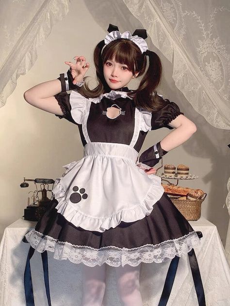 Maid dress set: Dress+Apron+Headwear+Cuffs+Choker Material: Polyester Color: Black Size: S, M, L, XL, 2XL, 3XL, 4XL, 5XL Unit: CM Bust Waist Length Suggest Weight Suggest Height S 80 70 75 35-47.5kg 150-165cm M 85 75 80 45-55kg 155-170cm L 96 80 85 52.5-60kg 160-175cm XL 100 86 90 57.5-62.5kg 163-178cm 2XL 103 92 95 62.5-72.5kg 165-180cm 3XL 109 96 97 70-80kg 168-185cm 4XL 112 100 98 75.5-90kg 170-190cm 5XL 116 105 99 85-95kg 170-195cm 1cm ≈ 0.3937 inchNote: There may be 2-3cm error due to manua Cat Maid Outfit, Cute Maid Outfit, Maid Fancy Dress, Cute Box Braids, Dress Apron, Maid Uniform, Choker Black, Cute Box Braids Hairstyles, Maid Outfit