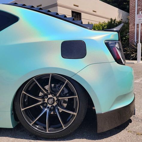 Vinyl Wrap Car Ideas, Unique Car Wrap Colors, Car Wrap Color Ideas, Car Wraps Ideas Design, Matte Car Wrap Colors, Iridescent Car Wrap, Car Wrap Design Ideas Vinyls, Matte Car Wrap, Car Wrap Ideas