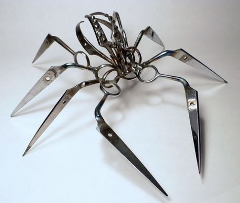 Pretty Knives, Alam Yang Indah, Spiders, Character Design Inspiration, Cool Things, Metal Art, Bones, Art Reference, Art Inspo