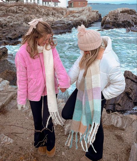 Contiki Outfits, Colorado Winter Outfits, Iceland Outfit, Colorado Fits, Colorado Outfits, New York Outfits, Preppy Winter, Lavender Honey, Snow Outfit