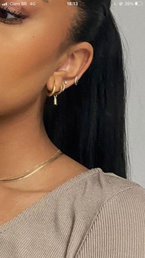 Hoop Earrings On Black Women, Jewelry Lookbook, Brown Skin, Dainty Jewelry, Black Aesthetic, Christmas List, Hair And Nails, Piercings, Persona