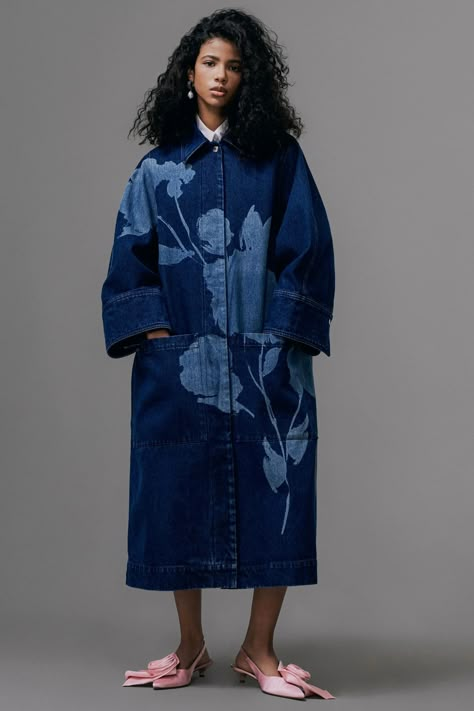 Erdem Pre-Fall 2024 Collection | Vogue Fall Denim, Copenhagen Fashion Week, Wide Sleeves, 2024 Collection, Pre Fall, Fashion Labels, Denim Fashion, Fashion Collection, Fashion News