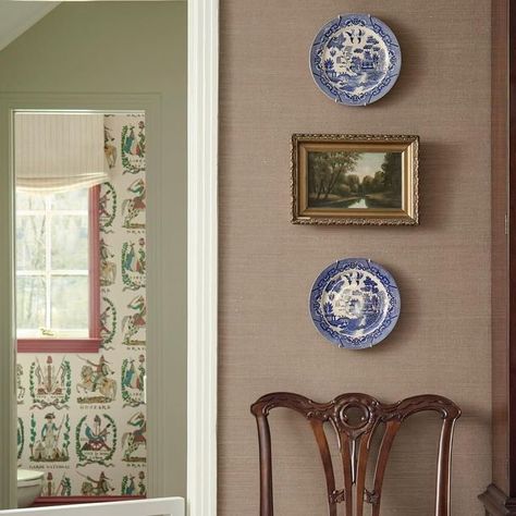 Ashley Hanley on Instagram: "full plate 🤎 . . 📸 by @kipdawkinsphoto  . . #ashleyhanleyinteriors #interiorinspo #diningroom #platewall #blueandwhiteforever #wallpaper #timelessdesign #classicstyle #freshtraditional #oldhouselove #project1948classicmclean" Kitchen Wall Plates, Plates Around Picture On Wall, Chinoiserie Plate Wall, Plates On Wall Living Room, Spanish Plates On Wall, Plate Wall In Kitchen, Dining Room Plate Wall, Plate Wall Kitchen, Plates On Wall In Dining Room