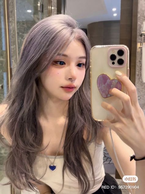 Uzzlang Hair Color, Asian Lavender Hair, Korean Hair Color Women, Korean Lavender Hair, Korean Hair Color Purple, Ulzzang Hair Color, Lavender Hair Aesthetic, Korean Color Hair, Purple Hair Korean