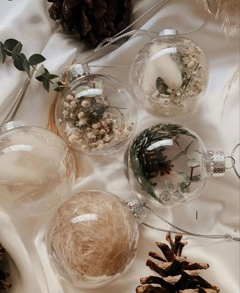 Diy Neutral Ornaments, Boho Western Christmas Decor, Boho Western Christmas Tree, Diy Boho Ornaments, Christmas Ornaments Aesthetic, Textured Christmas Ornaments, 2023 Christmas Trends, Neutral Christmas Ornaments, Neutral Ornaments