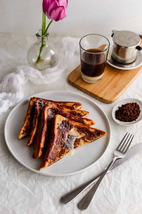 Vietnamese Coffee French Toast | Sift & Simmer Coffee French Toast, Matcha French Toast, Vietnamese Iced Coffee, Crepes And Waffles, Vietnamese Coffee, Easy Vegan Dinner, Dark Roast Coffee, French Toast Easy, Coffee Breakfast