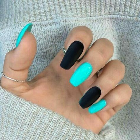 Acrylic Nail Designs Turquoise, Dip Nail Designs Coffin, Black And Colored Nails, Acrylic Nails Teal Turquoise, Teal Turquoise Nails, Nails Inspiration Teal, Short Teal Acrylic Nails, Nail Designs Blue And Black, Nails For Las Vegas Trip