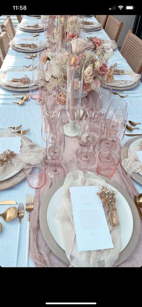 Boho Dinner Party Table, Floral Bday Decor, Light Pink And White Floral Arrangements, Southern Table Settings, Pink Garden Bridal Shower Ideas, Womens Brunch Ideas Decor, Baby In Bloom Baby Shower Table Decor, Pink Dinner Party Table Settings, 21st Table Decorations