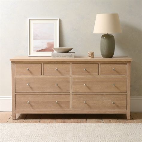 Chest Of Drawers Decor, Large Chest Of Drawers, Chest Of Drawers Bedroom, White Chest Of Drawers, Oak Bedroom Furniture, Oak Chest Of Drawers, Drawers Bedroom, Bedroom Chest Of Drawers, Bedroom Drawers