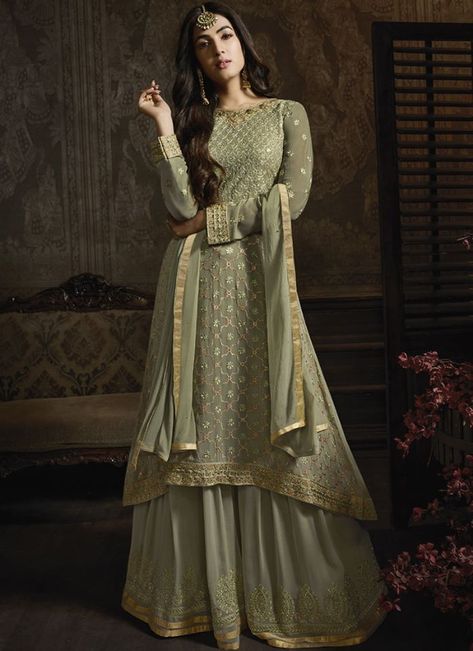 Green Pakistani Suit, Palazzo Dress, Wedding Salwar Kameez, Lehenga Suit, Pakistani Suit, Green Lehenga, Lehenga Style, Sharara Suit, Neck Deep