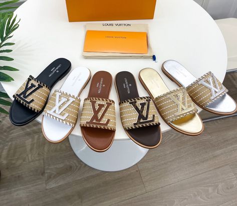 From Guangzhou China Luxury top quality supplier WhatsApp: +8619925692490 Aesthetic Sandals, Sneaker Aesthetic, Sandals Aesthetic, Sneakers Aesthetic, Boots Aesthetic, Aesthetic Sneakers, Gold Flat Sandals, Shoes For Ladies, Lv Sneakers