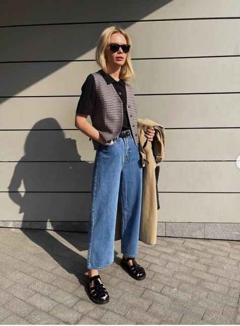 How To Style A Vest, Nyc Outfits, Outfit Primavera, Vest Outfits, Look Vintage, Western Outfits, Work Fashion, Outfits Casuales, Work Casual