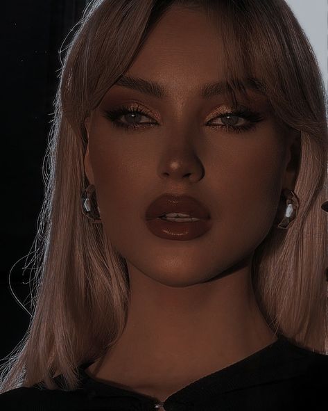 Libra Makeup Looks, Stella Makeup, Club Makeup, Funky Makeup, Romantic Makeup, Clubbing Aesthetic, Dope Makeup, Makeup Eye Looks, Dark Feminine Aesthetic