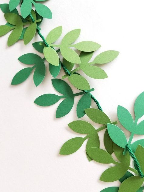 Door Wedding Backdrop, Paper Eucalyptus, Paper Plants, Eucalyptus Garland, Boho Bridal Shower, Paper Leaves, Boho Wedding Decorations, Bachelorette Party Decorations, Paper Garland