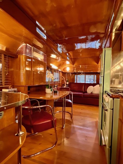 This fully restored and modernized 1950 Westcraft Capistrano Trailer - one of only two in the world. (And: it's for sale 😱) This stunning work of functional art is the product of 11 years of work and nearly $1 million in updates. The restoration included the trailer’s return to spectacular, period-authentic style both interior and out by one of the most acclaimed restoration professionals in the country – but with highest-end modern amenities that bring it into the present age. Vintage Trailer Interior, Socal Style, Airstream Campers, Trailer Interior, Mobile Home Living, California Living, Kitchen Utilities, Vintage Trailer, Vintage Trailers