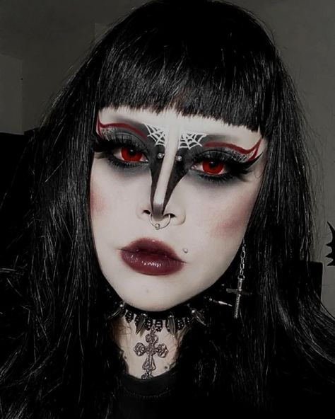 Krampus Makeup, Heavy Metal Makeup, Winter Gothic, Trad Goth Makeup, Metal Makeup, Goth Eye Makeup, Punk Halloween, Drag Make-up, Corpse Paint