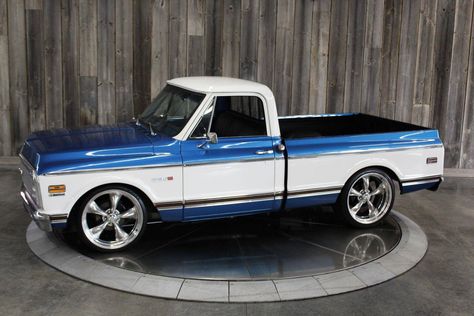 Restored 1971 Chevrolet resto-mod short bed C10 with new 402 V8 - Hemmings.com 72 Gmc Truck, 1977 Chevy C10, 1972 Chevy Truck C10, C10 Trucks For Sale, C10 For Sale, Chevy Trucks For Sale, Chevy Stepside, Resto Mod, New Chevy