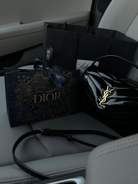 Obsession Aesthetic, Rich Black Women, Law Of Abundance, Mafia Wife, Luxury Life Aesthetic, Dior Gift, Dinner Friends, Black Success, Last Day Of The Year