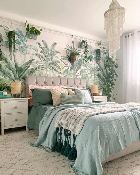 Bedroom Wallpaper Accent Wall, Tropical Bedrooms, Bedroom Curtain, Bedroom Accent, Accent Wall Bedroom, Wallpaper Accent, Curtain Ideas, Wallpaper Accent Wall, Bohemian Bedroom