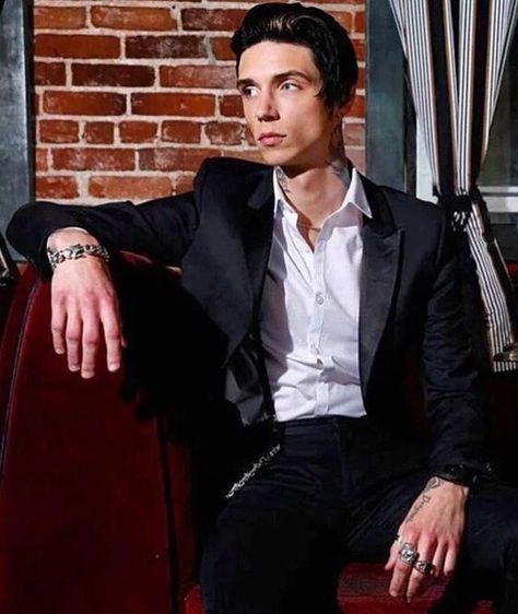 He's A Married Man | Andy Biersack | - He's A Married Man - Wattpad Andy Biersak, Katerina Petrova, Andy Sixx, Ronnie Radke, Andy Black, Johnnie Guilbert, Andy Biersack, Veil Brides, Married Men