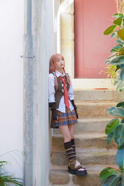 231018 chuu ‘howl’ genie behind the scenes photo Chuu Loona, Concert Fits, Girl Talk, Scene Photo, Stage Outfits, Mean Girls, Kpop Girl Groups, Concert Outfit, Korean Singer