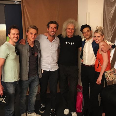 Look who came to see us ! The Bo Rhap Boys (and Girl !) Love these guys - they're Family now. Bri ---- Joe Mazello, Ben Hardy, Gwylim Lee,… Yaas Queen, Queen Movie, Borhap Cast, Ben Hardy, Rami Malek, Roger Taylor, Queen Freddie Mercury, Brian May, Queen Band