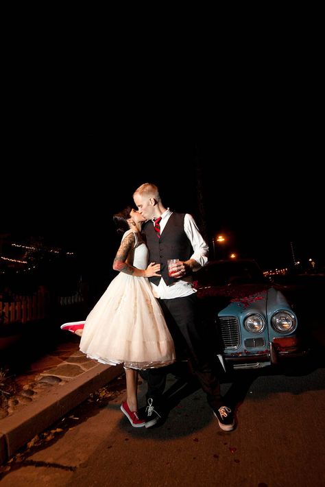 gaelyn and john70 Rockabilly Couple, Rocker Wedding, Country Picnic, Dress With Converse, Rockabilly Wedding, Brides With Tattoos, Wedding Converse, Rock N Roll Bride, Photography Contests