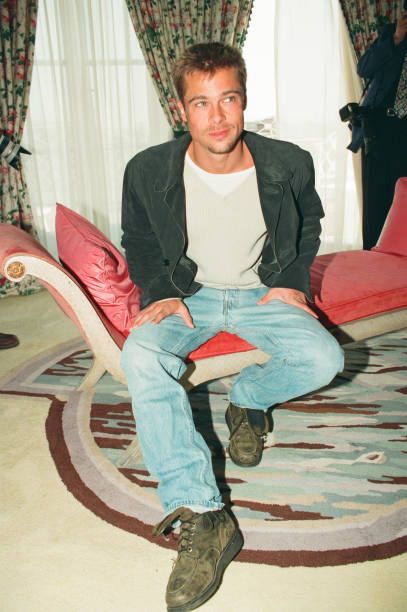 Brad Pitt Style, Legends Of The Fall, 90s Men, Hot Dads, Outfit 90s, Mens Outfit Inspiration, Fire Fits, How To Make Shorts, Levis 501