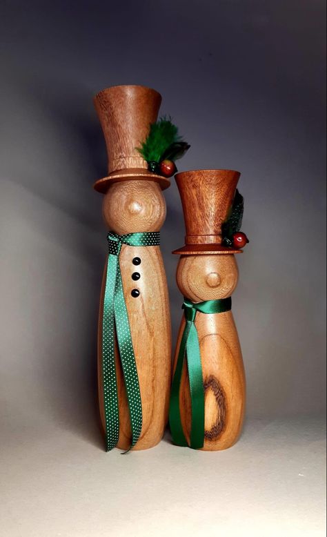 Wood Lathe Snowman, Christmas Wood Turning Projects, Lathe Snowman, Wood Turned Snowman, Wood Turning Christmas, Turned Christmas Ornaments, Lathe Woodworking Projects, Holiday Woodworking Projects, Christmas Tree Crafts Diy