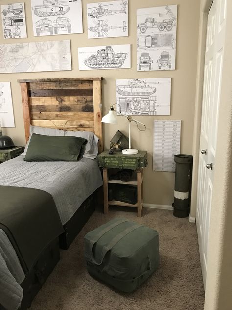 Swat Bedroom Ideas, Kids Army Bedroom, Tactical Bedroom Ideas, Army Bedroom Decor, Army Themed Bedroom, Army Barracks Room Decor, History Themed Bedroom, Army Room Ideas, Boys Military Bedroom