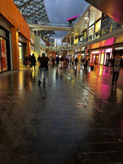 Autumn, night life, night, aesthetic, Liverpool, shopping Liverpool At Night, Liverpool Aesthetic, Liverpool Nightlife, Liverpool Life, Liverpool One, University Of Liverpool, Uni Life, Liverpool City, Strasbourg