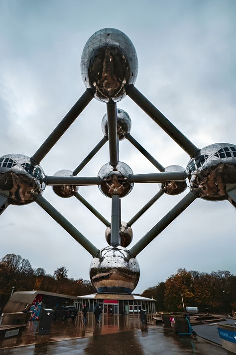 Atomium in Brussels, Belgium Belgian Culture, Atomium Brussels, European Landmarks, Belgian Architecture, Belgium Culture, Architecture Famous, Belgium Fashion, Belgium Food, Visit Belgium