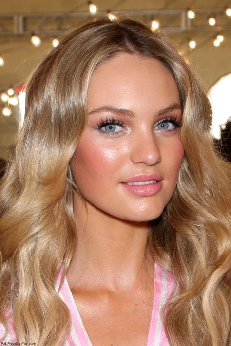 Candice Swanepoel soft pink make-up look :: Victoria Secret dewy skin Candice Swanepoel Hair, Victoria Secret Hair, Blonde Hair And Blue Eyes, Summer Makeup Trends, Makeup Vs No Makeup, Angel Makeup, Victoria's Secret Angels, Natural Everyday Makeup, Best Natural Makeup