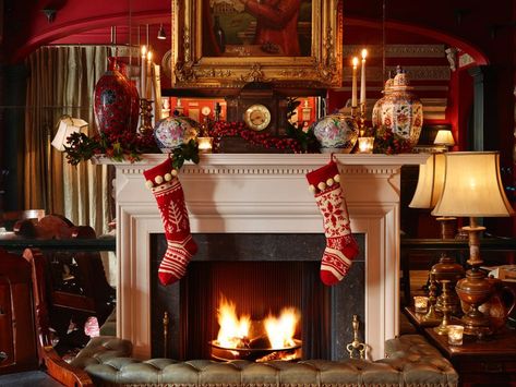 Hotel Bar Design, Zetter Townhouse, Christmas Day Lunch, Boutique Hotels London, Christmas Aesthetics, Cosy Fireplace, New York City Christmas, Christmas Getaways, Christmas Turkey