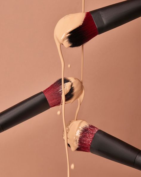 Foundation Swatches Photography, Beauty Blender Product Photography, Make Up Brushes Photography, Editorial Still Life Photography, Foundation Photography Product, Makeup Brush Photography, Product Photography Makeup, Cosmetics Photography Instagram, Editorial Product Photography