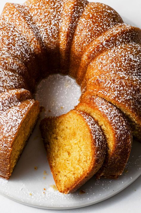 Amazingly Moist and Delicious Kentucky Butter Cake Pumpkin Bundt Cake Recipes, Pumpkin Pound Cake, Kentucky Butter Cake, Infused Butter, Pumpkin Bundt Cake, Cake Delicious, Butter Cake Recipe, Chocolate Chip Cake, Sweet Butter