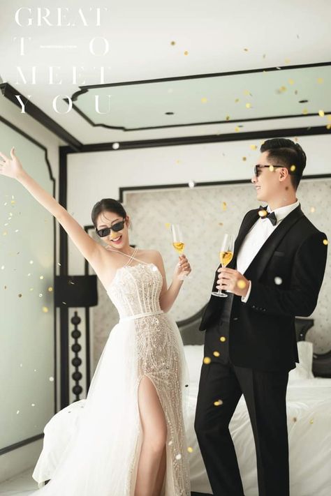 Hotel Prewedding Shoot, Wedding Hotel Room, Prewed Concept, Prewedding Shoot, Pre Wedding Shoot Ideas, Wedding Hotel, Dream Wedding Ideas Dresses, Movies 2019, Couples Poses For Pictures