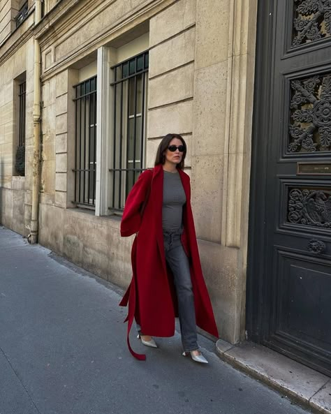 Cool Toned Outfits, Red Coat Outfit Winter, Red Coat Outfit, Coats For Winter, Red Winter Coat, Coat Styles, Winter Coat Outfits, 2023 Love, Blue Jean Outfits