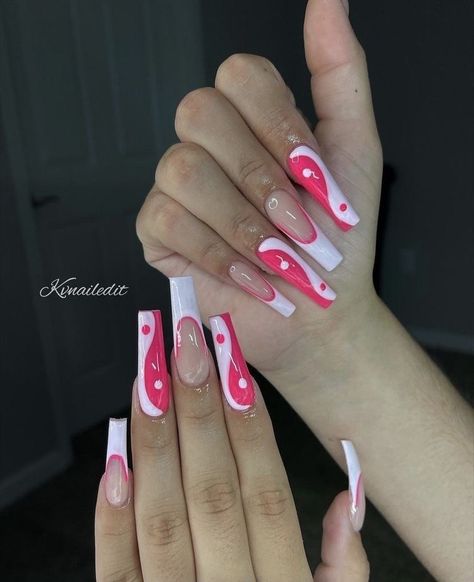 Edgy Acrylic Nail Designs, Ombre Nails Ballerina, Nails Gel Coffin, Nail Inspiration Coffin, Cute Coffin Nails, Coffin Ombre Nails, Shapes Of Nails, Acrylics Nails, Acrylic Nail Designs Coffin