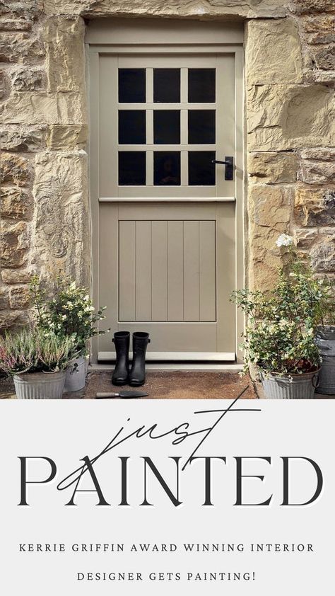 Period Door Colours Timber Front Door, Cotswold House, Cottage Front Doors, Lodge Ideas, Oak Front Door, Door Signage, Beautiful Front Doors, Cottage Door, Cottage Garden Design