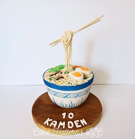 Ramen Birthday Cake, Ramen Noodle Party, Ramen Cake, Ramen Party, Pot Noodle, Bowl Of Ramen, Marshmallow Fondant, Ramen Noodle, Round Cake