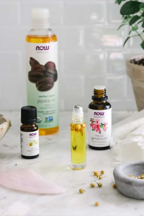 How to Do Gua Sha Face Massage with Essential Oils (+ Blends for Every Skin Type) Gua Sha Oil Diy, Face Massage Oil, Essential Oils Blends, Carrot Seed Essential Oil, Essential Oil Perfumes Recipes, Now Essential Oils, Essential Oil Beauty, Floral Essential Oils, Gua Sha Massage