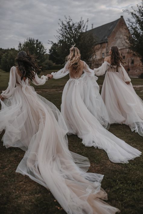 Chic Wedding Gown, Galia Lahav Wedding Dress, Ethereal Wedding Dress, Ethereal Wedding, Aesthetic Couple, Galia Lahav, Beautiful Wedding Photos, Wedding Boho, New Wedding Dresses