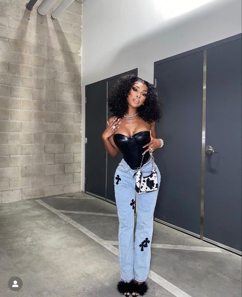 Formal Fancy Outfit, Cute Birthday Outfits Black Women Casual, Custom Bathing Suit Ideas, Birthday Outfits With Pants, Birthday Outfit Inspiration Casual, Streetwear Fashion Birthday Outfit, Pretty Black Women Outfits, Baddie Brunch Outfit Summer, Shein Outfit Black Women