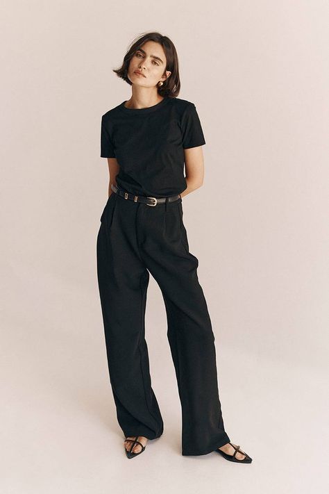 Tailored Pants Outfit, Black Fall Outfits, Black Linen Pants, Outfits Dressy, Crochet Pants, White Linen Pants, Trouser Pocket, Black Cargo Pants, Wide Leg Linen Pants